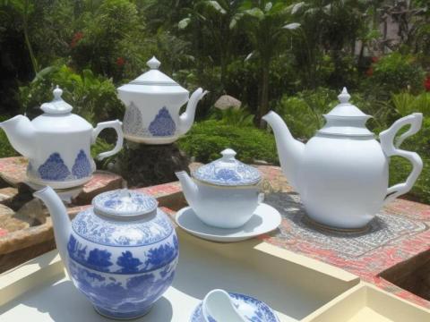Indonesia Jakarta Tea pot